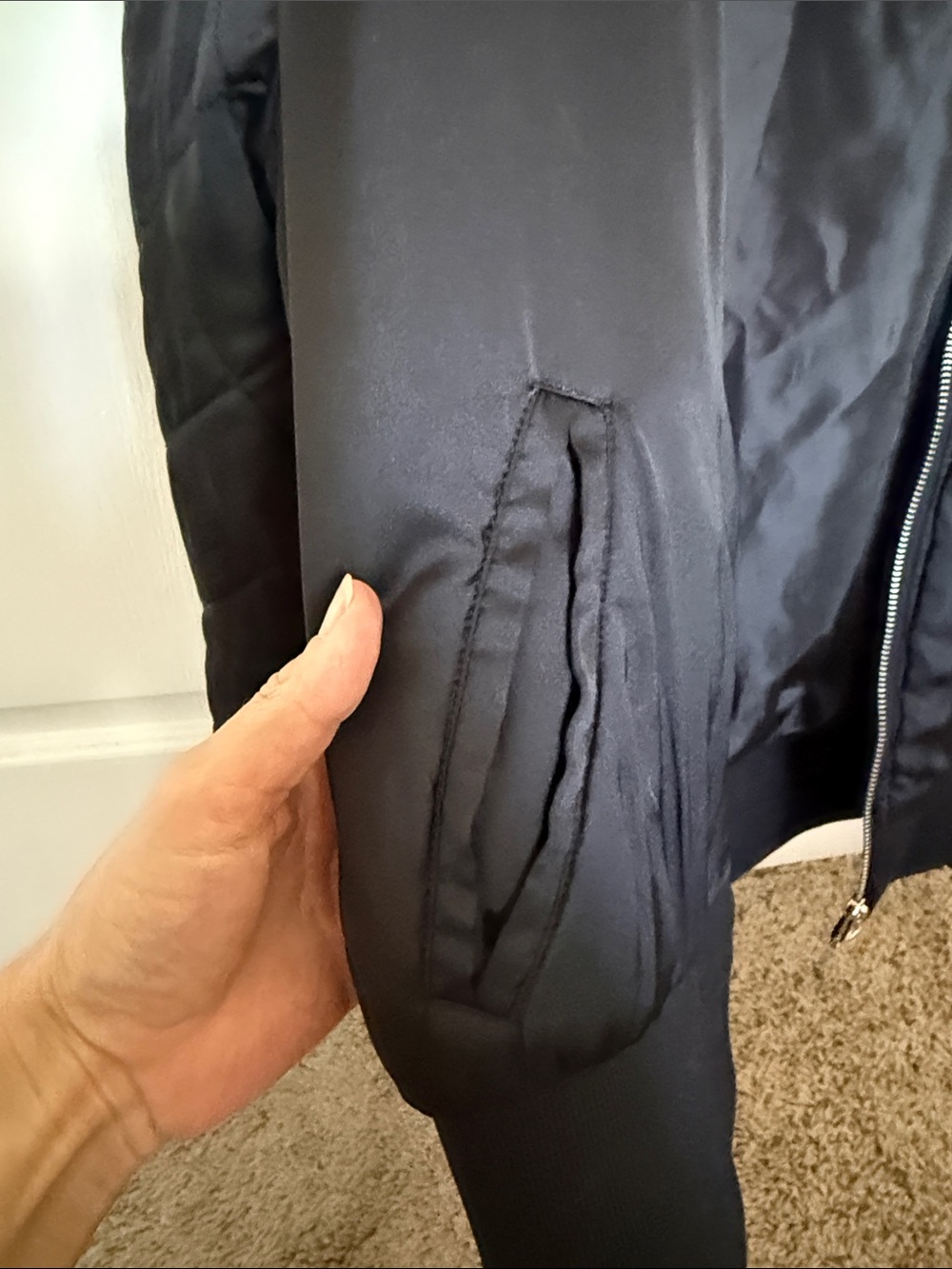 Forever 21 Black Quilted Bomber Jacket - Picture 3 of 5
